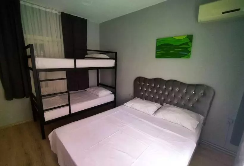 اتاق استاندارد چهار تخته, Sultan Hostel & Guesthouse