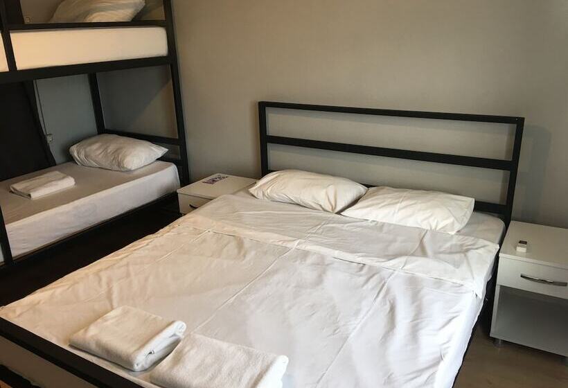 اتاق استاندارد چهار تخته, Sultan Hostel & Guesthouse