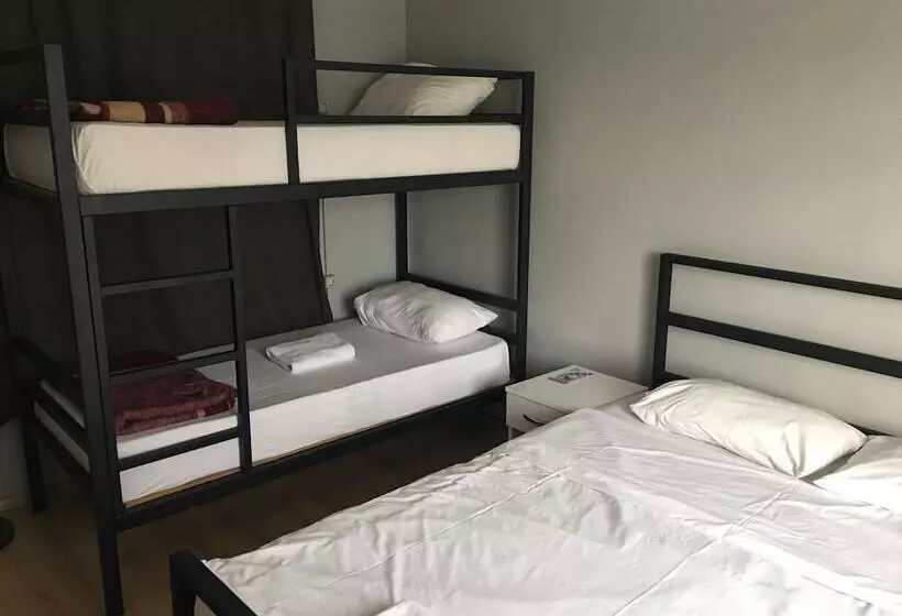 اتاق استاندارد چهار تخته, Sultan Hostel & Guesthouse