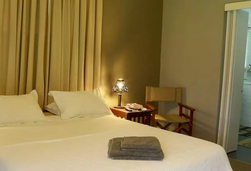 اتاق لوکس, Sunbird Guest House
