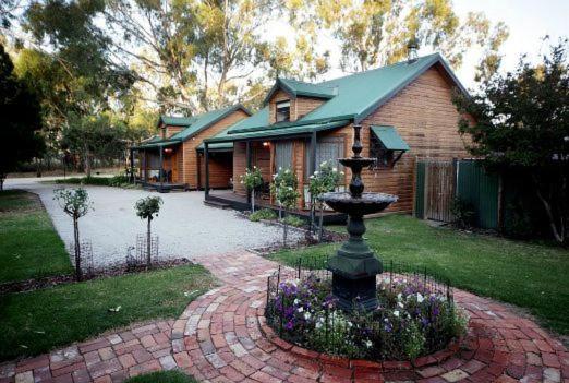 Дом 1 Спальня, Cottages On Edward