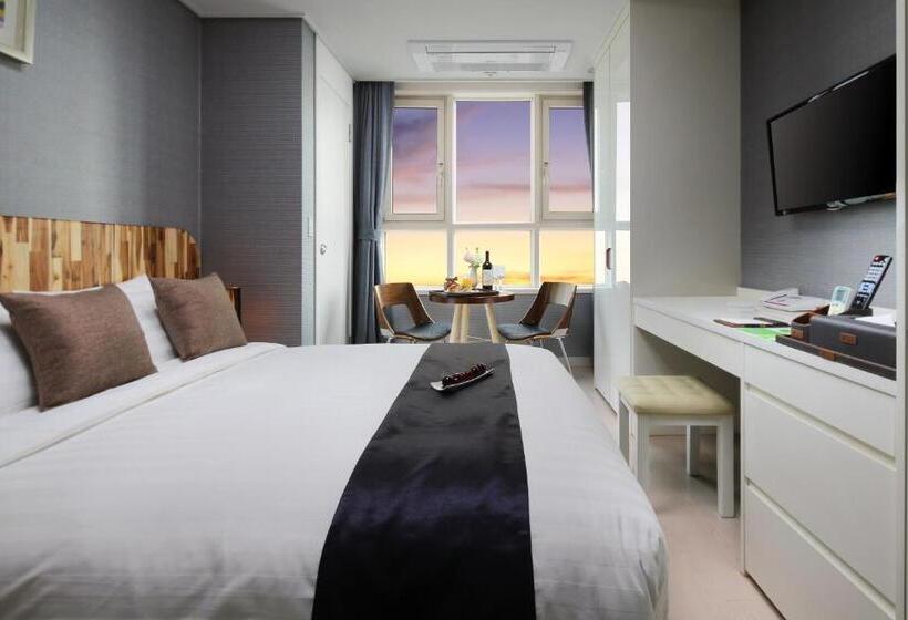 豪华工作室, Ever8 Serviced Residence