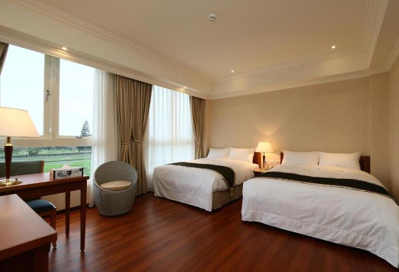 اتاق سوپریور چهار تخته, Aleex Villa