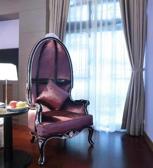 اتاق لوکس خانوادگی, Aleex Villa