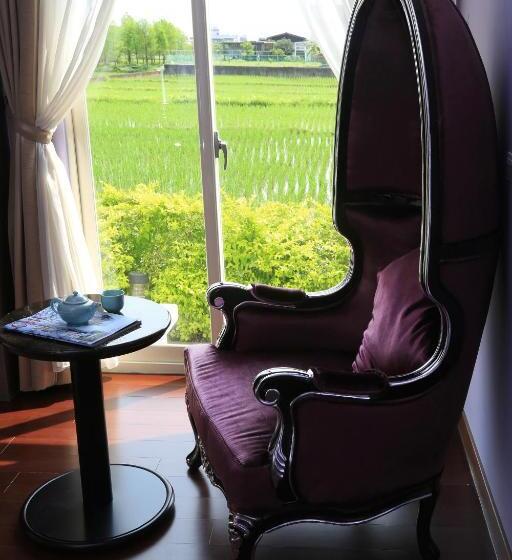 اتاق لوکس با چشمانداز باغ, Aleex Villa