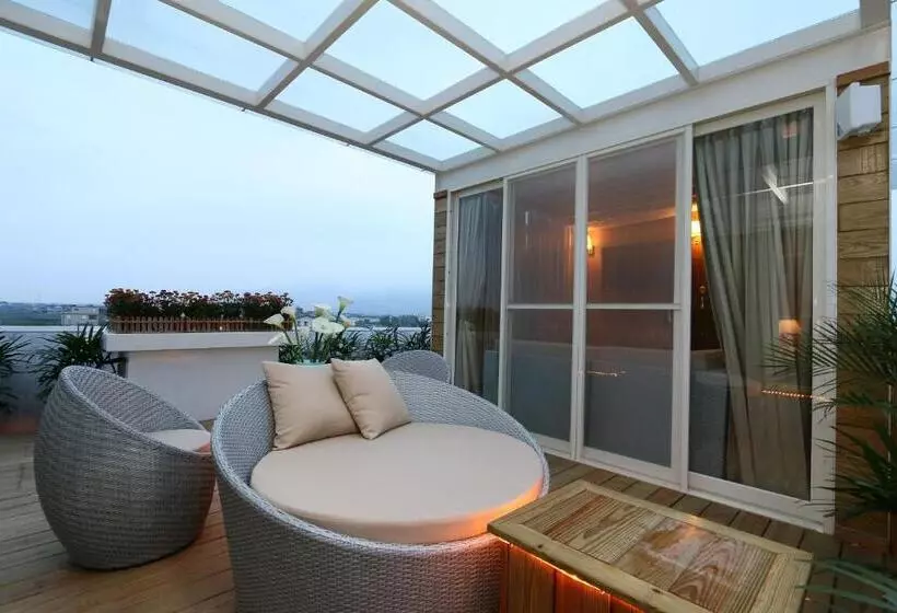 Suite with Terrace, Aleex Villa
