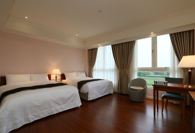 اتاق سوپریور چهار تخته, Aleex Villa