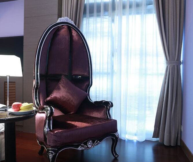 اتاق لوکس, Aleex Villa