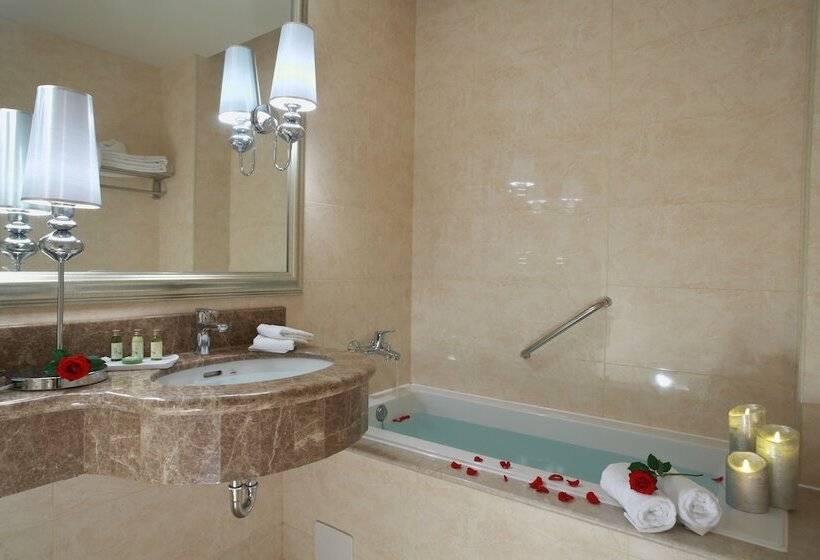 اتاق لوکس, Aleex Villa