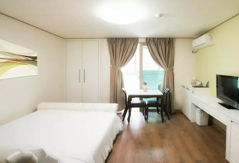 スタンダードルーム, Ean Residence
