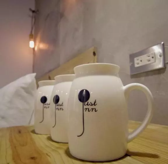 اتاق استاندارد سه نفره, Just Inn 正旅館 台北車站