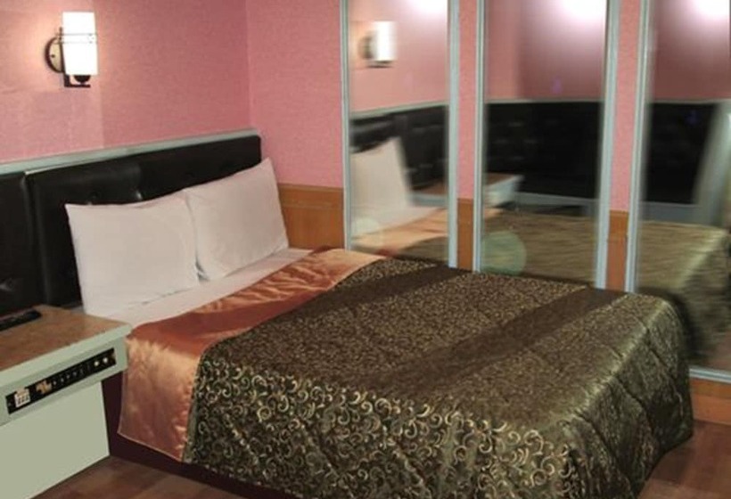 اتاق استاندارد, One Plus One