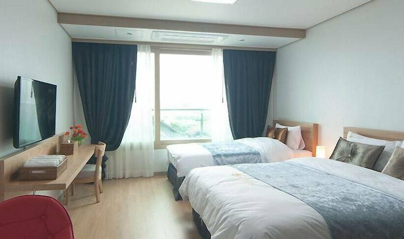 غرفة قياسية, Swansea