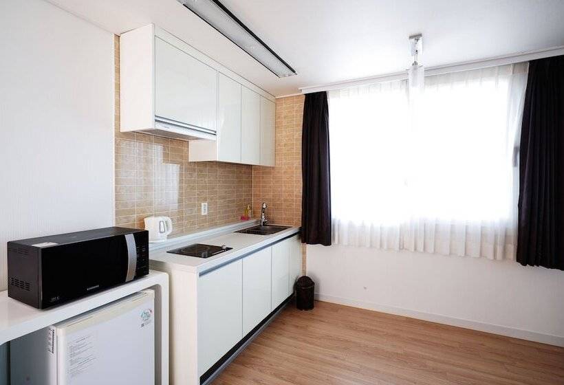 غرفة ديلوكس, Swansea