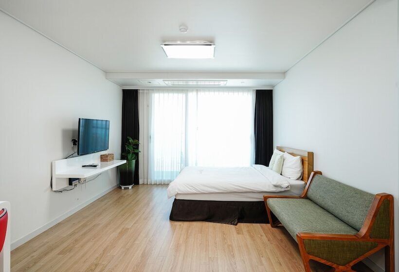 غرفة ديلوكس, Swansea