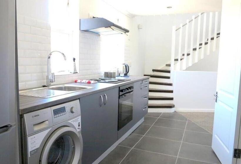 شقة غرفة واحدة, Abington Manor Fish Hoek Guesthouse