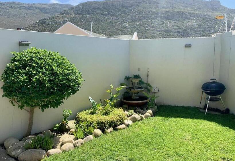 شقة غرفة واحدة, Abington Manor Fish Hoek Guesthouse