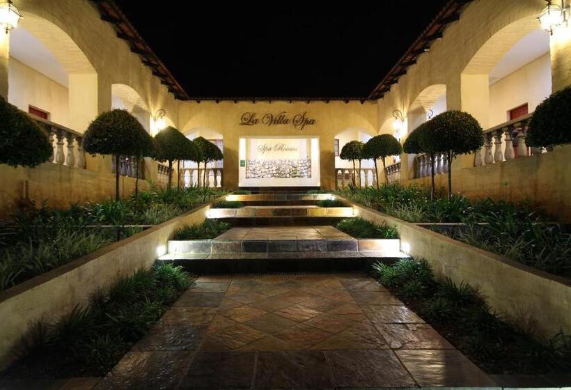 直达温泉标准间, La Villa Vita