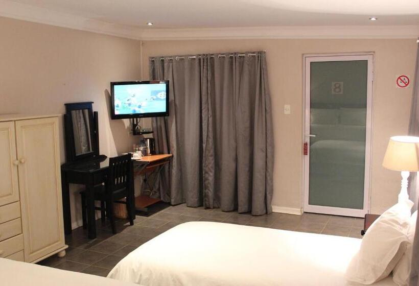 חדר משפחתי נוף לגינה, Nauntons Guest House