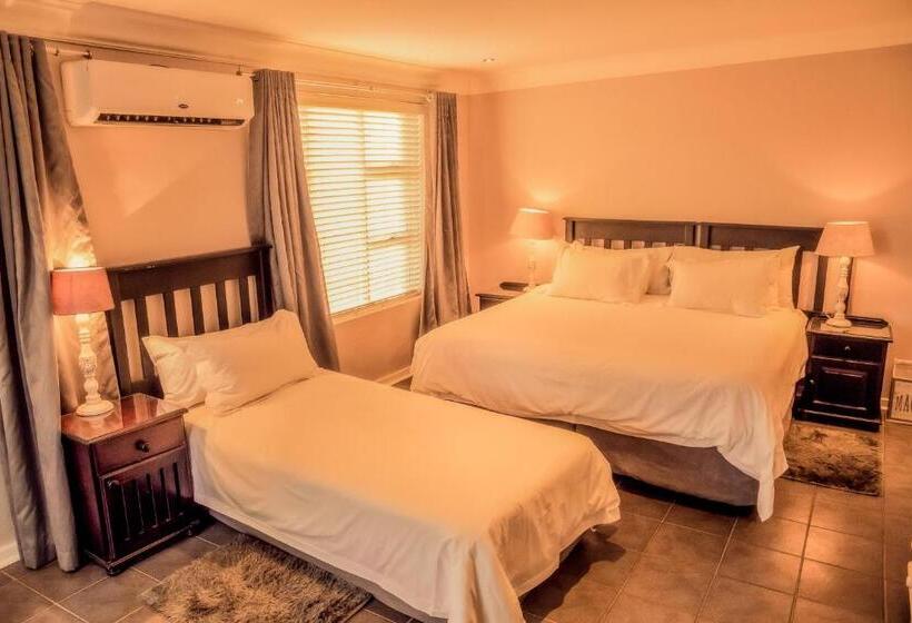 家庭房带园景, Nauntons Guest House