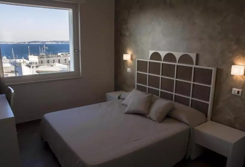 اتاق استاندارد با چشمانداز دریا, B&b Ghala