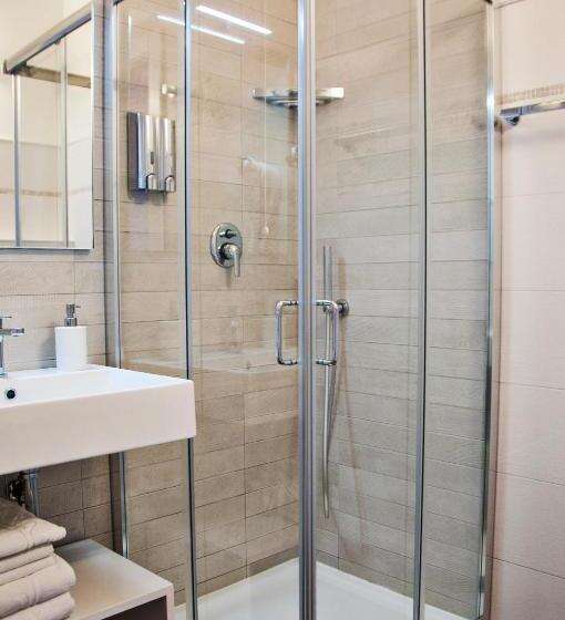 סוויטה משפחתית, B&b Ghala