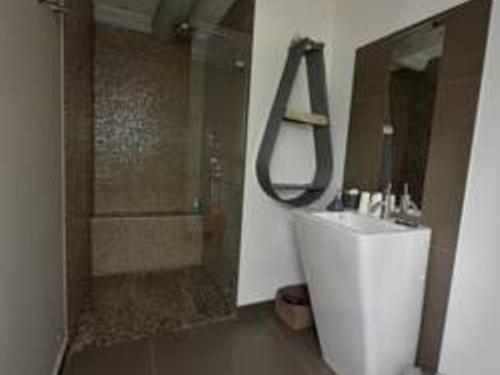 Номер Стандарт, Le Clos Jeannon