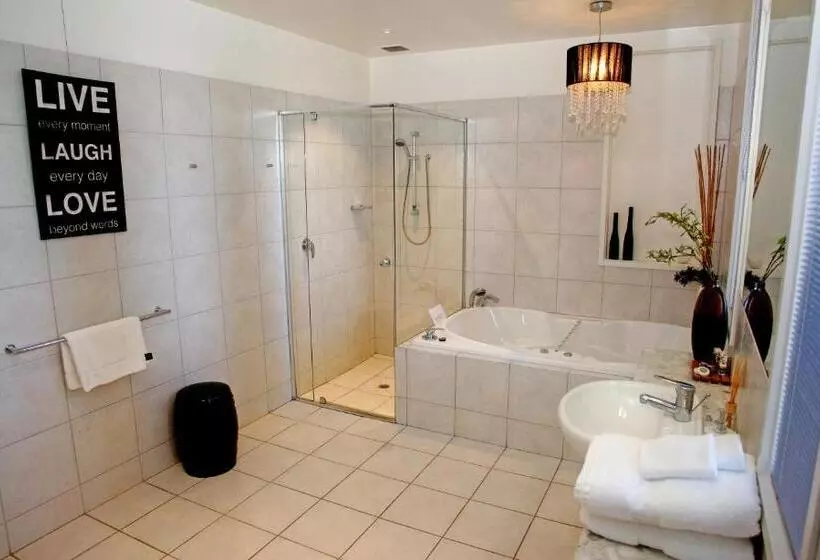 Huoneisto 1 Makuuhuone, Hilltop Apartments Phillip Island Adults Only