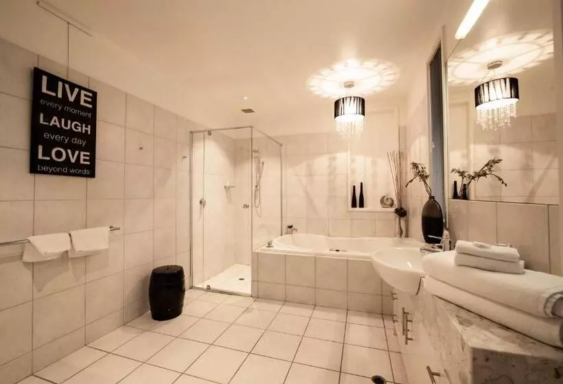 Huoneisto 1 Makuuhuone, Hilltop Apartments Phillip Island Adults Only