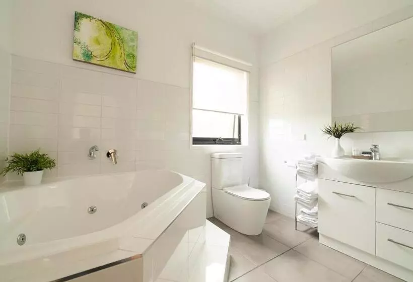 Deluxe-mökki, Hilltop Apartments Phillip Island Adults Only