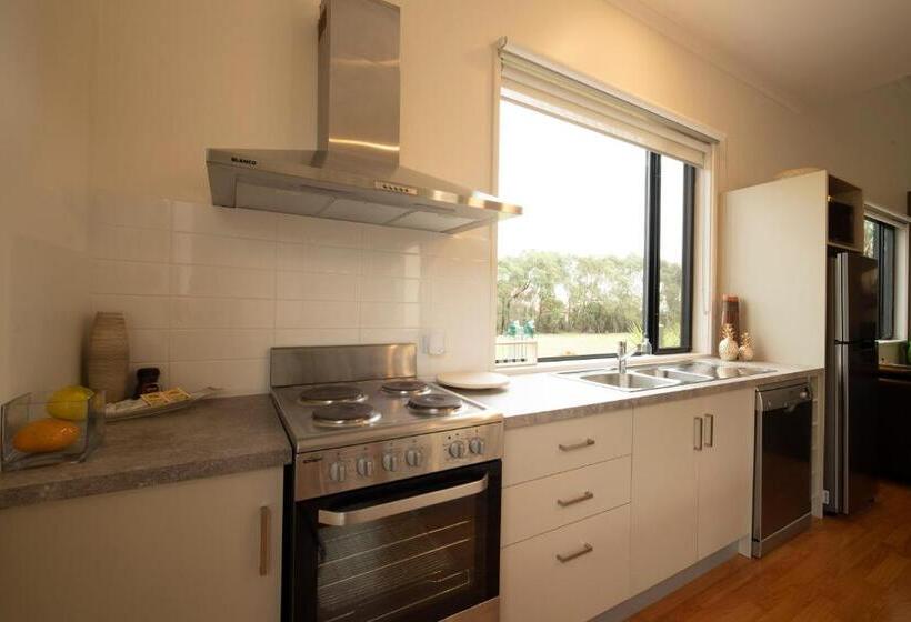 디럭스 코티지, Hilltop Apartments Phillip Island Adults Only