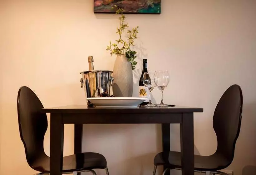 Huoneisto 1 Makuuhuone, Hilltop Apartments Phillip Island Adults Only