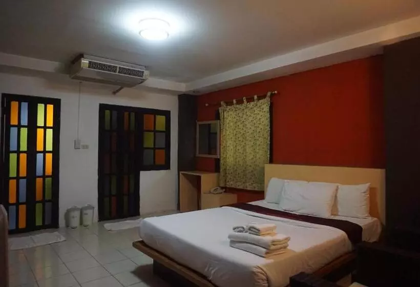 デラックスルーム, Bangkok Travel Suites
