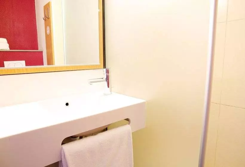 スタンダード４人部屋, B&b Hotel Aix En Provence Le Tholonet