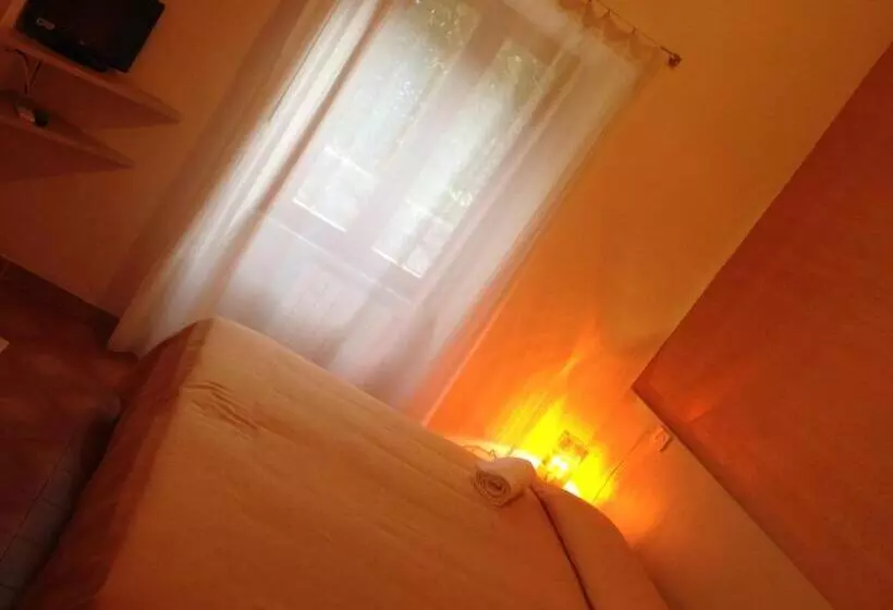 エコノミールーム, Casa Lupi