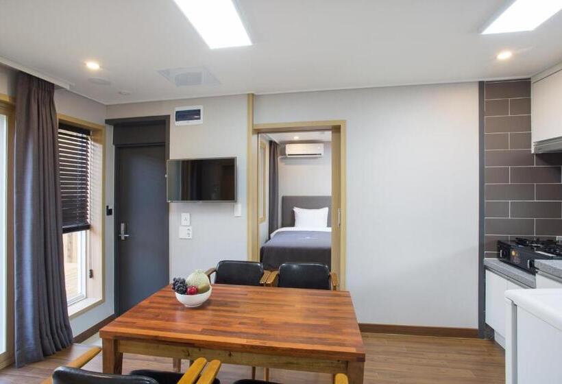 سوئیت 2 خوابه, The Bs Hotel Busan Station