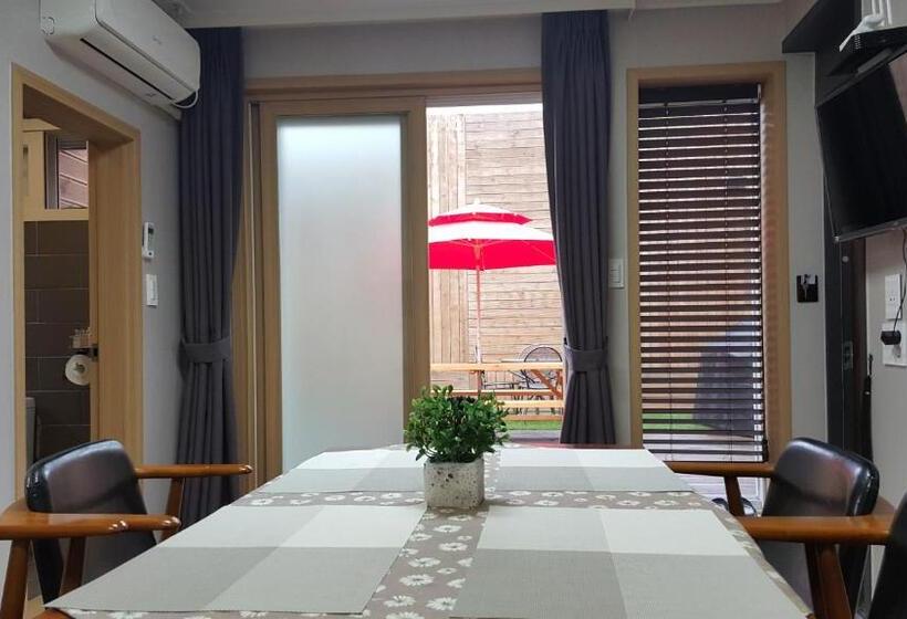 سوئیت 2 خوابه, The Bs Hotel Busan Station