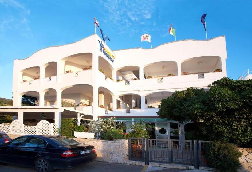 Номер Стандарт Вид на Море, Il Vascello