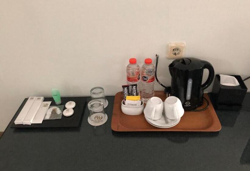 Superior-huone, Sinar 3