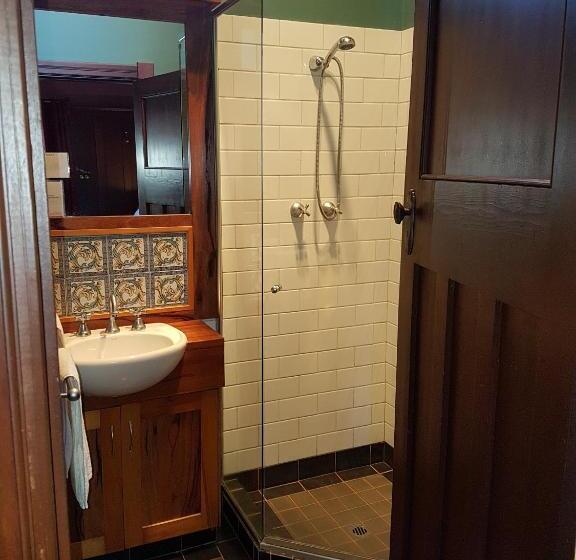 Habitació Estàndard Llit Queen, Bridgefield Guest House