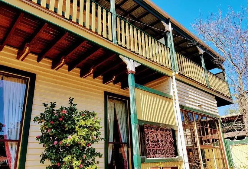 バスタブ付きスタンダードルーム, Bridgefield Guest House