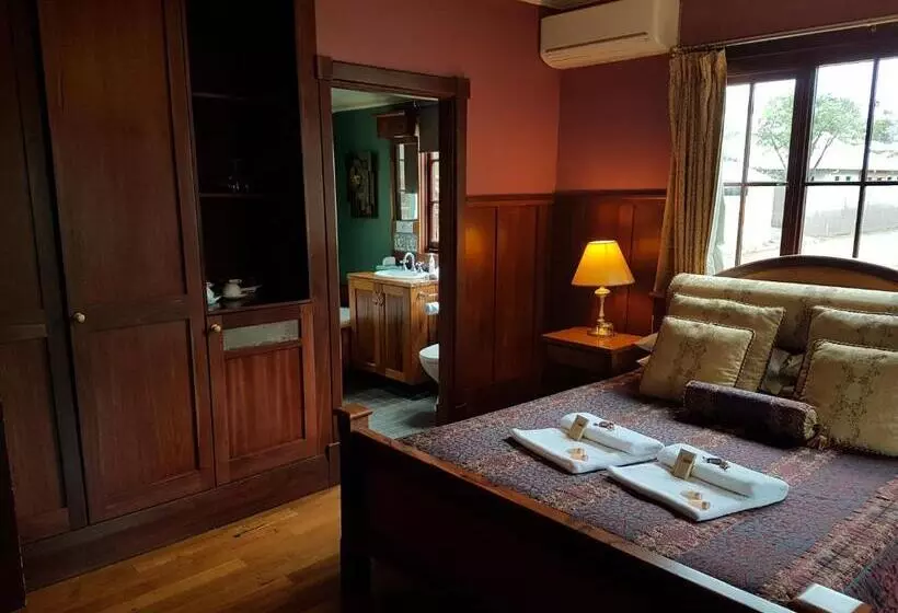 バスタブ付きスタンダードルーム, Bridgefield Guest House