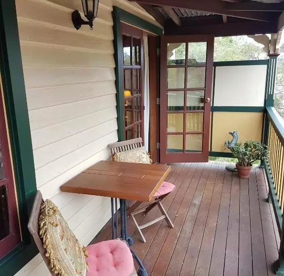 バスタブ付きスタンダードルーム, Bridgefield Guest House