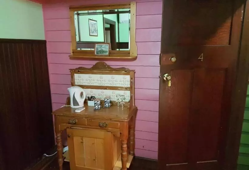 スタンダードルーム, Bridgefield Guest House