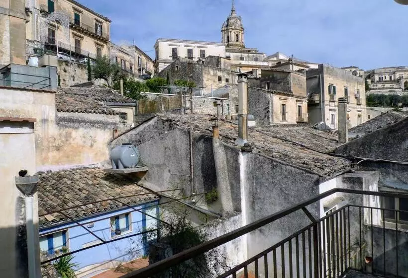 اتاق استاندارد چهارنفره با بالکن, I Tetti Di Siciliando