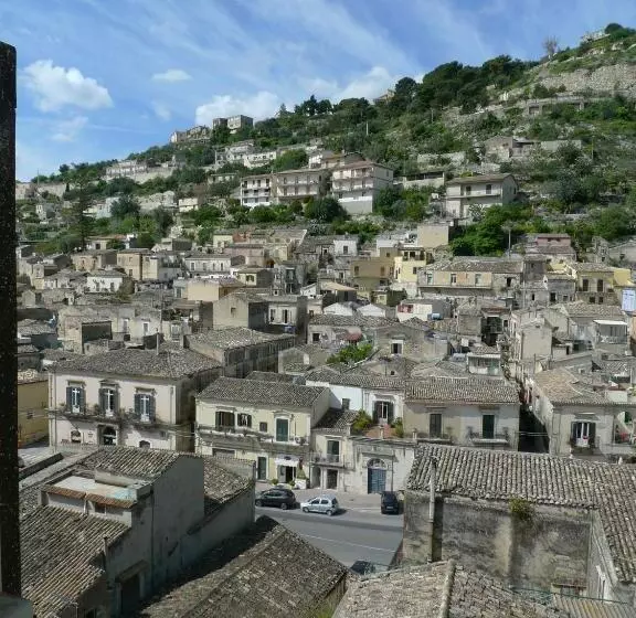 اتاق استاندارد چهارنفره با بالکن, I Tetti Di Siciliando