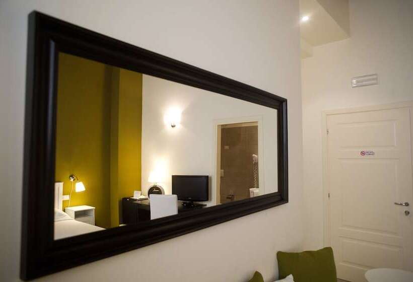 Номер Стандарт Трехместный, B&b Suite Paciotti