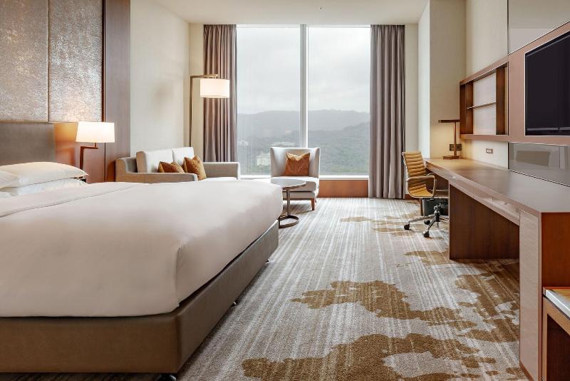 اتاق اجرایی با تخت بزرگ, Courtyard By Marriott Taipei