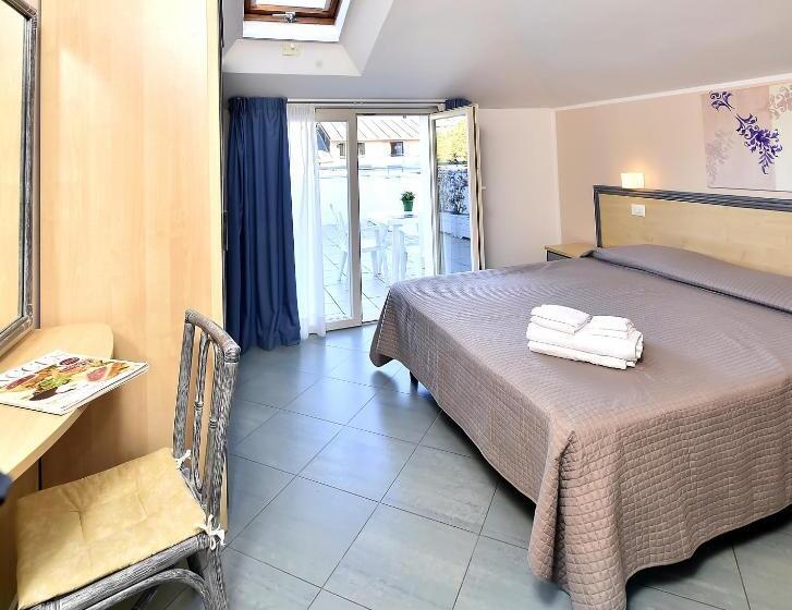 Классический Номер Вид на Море, Doria