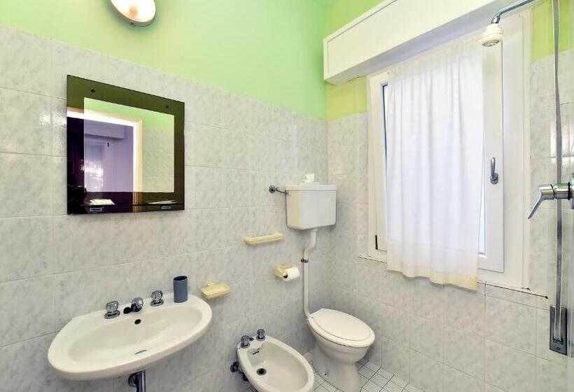 Трехместный Номер Базовый, Doria